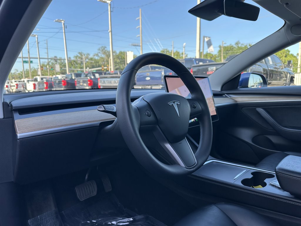 Used 2022 Tesla Model 3 Standard Range Plus RWD image 14