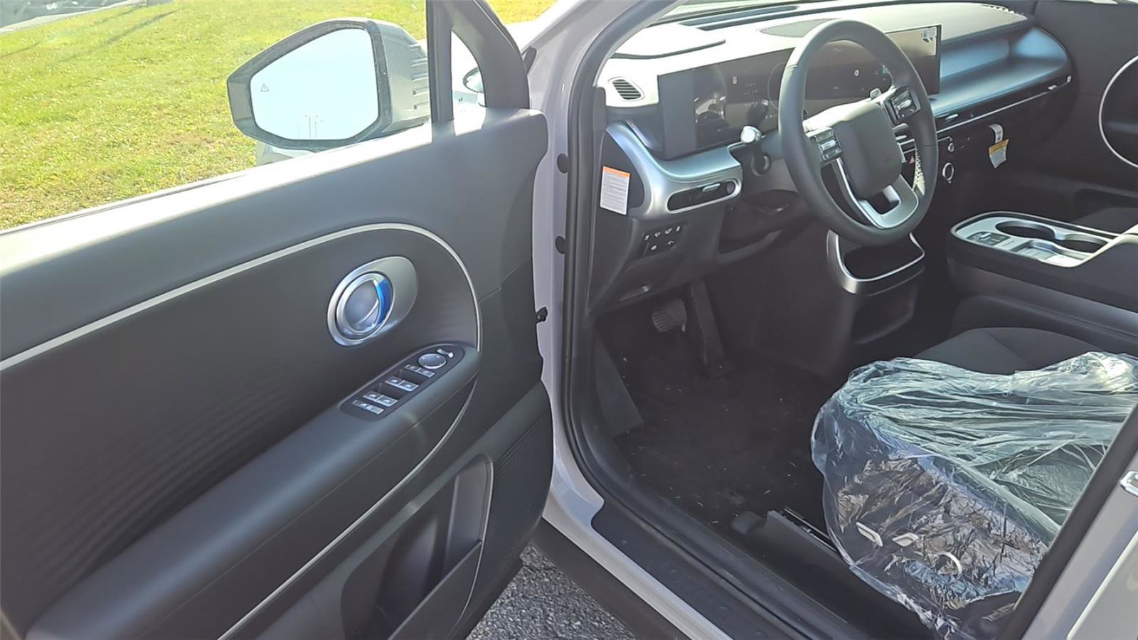 New 2026 Hyundai Ioniq 9 SE image 9