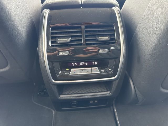 Used 2024 BMW X7 xDrive40i image 16
