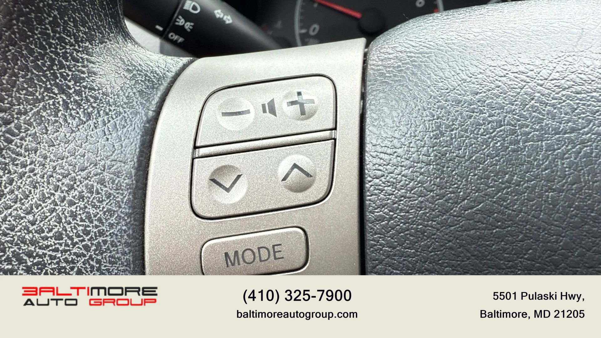 Used 2013 Toyota Corolla LE image 38