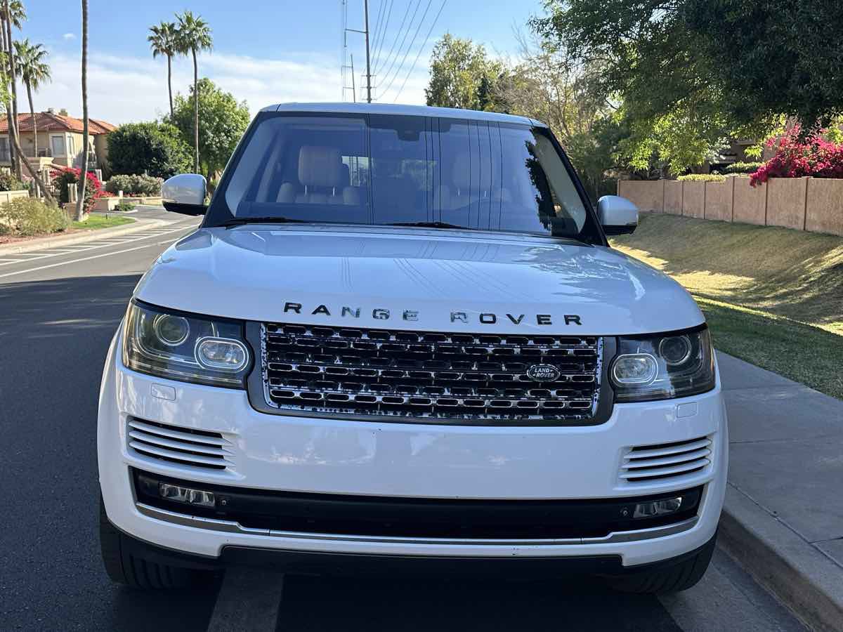 Used 2014 Land Rover Range Rover HSE image 3
