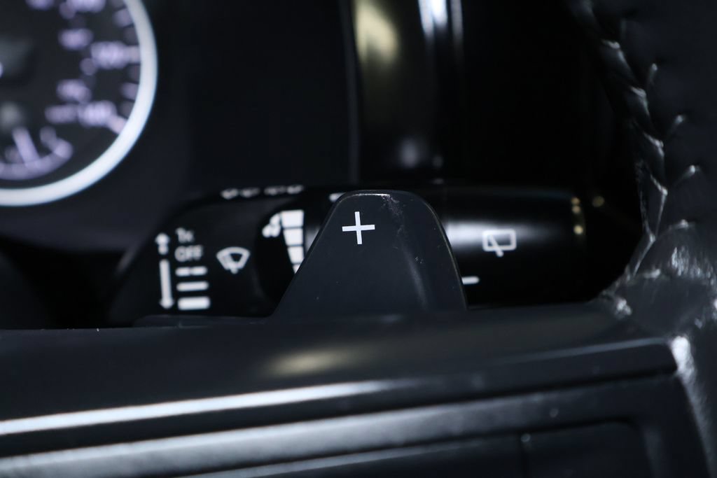 Used 2024 Nissan Pathfinder SV AWD/4WD image 22