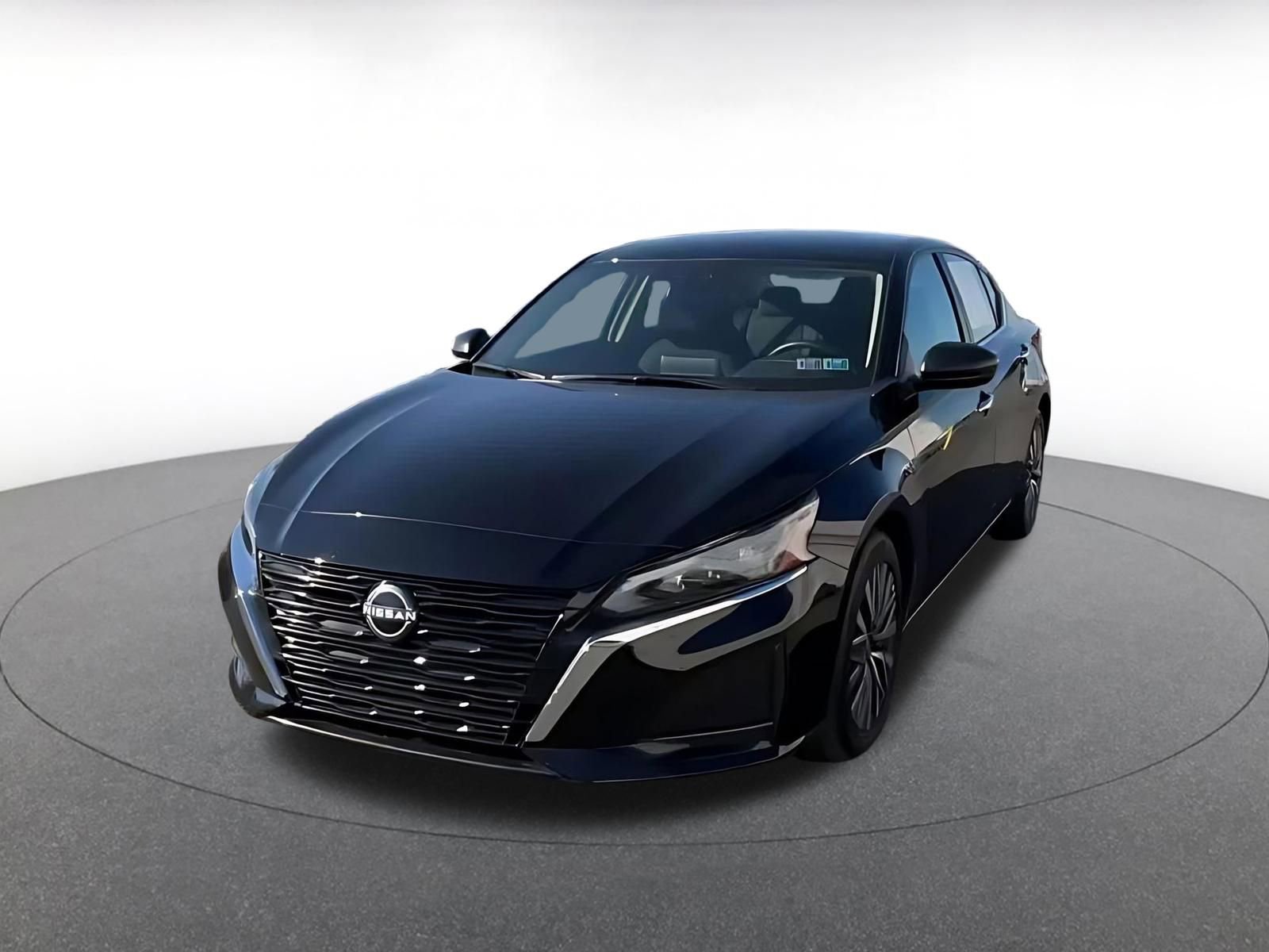 Used 2025 Nissan Altima 2.5 SV FWD image 5