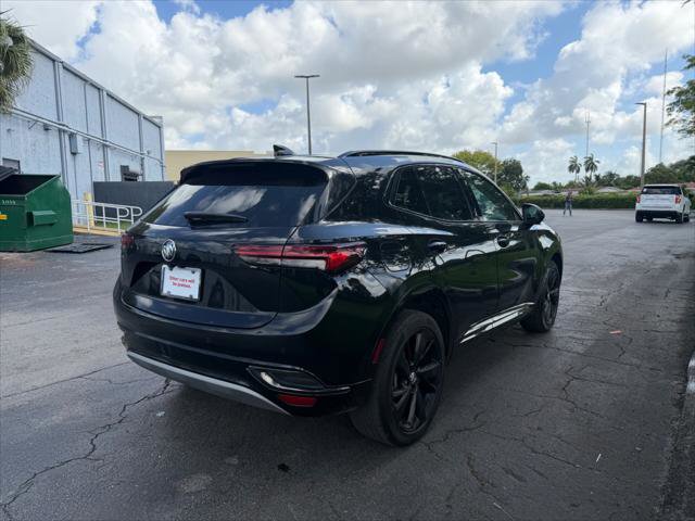 Used 2022 Buick Envision Essence w/ Sport Touring Package FWD image 5