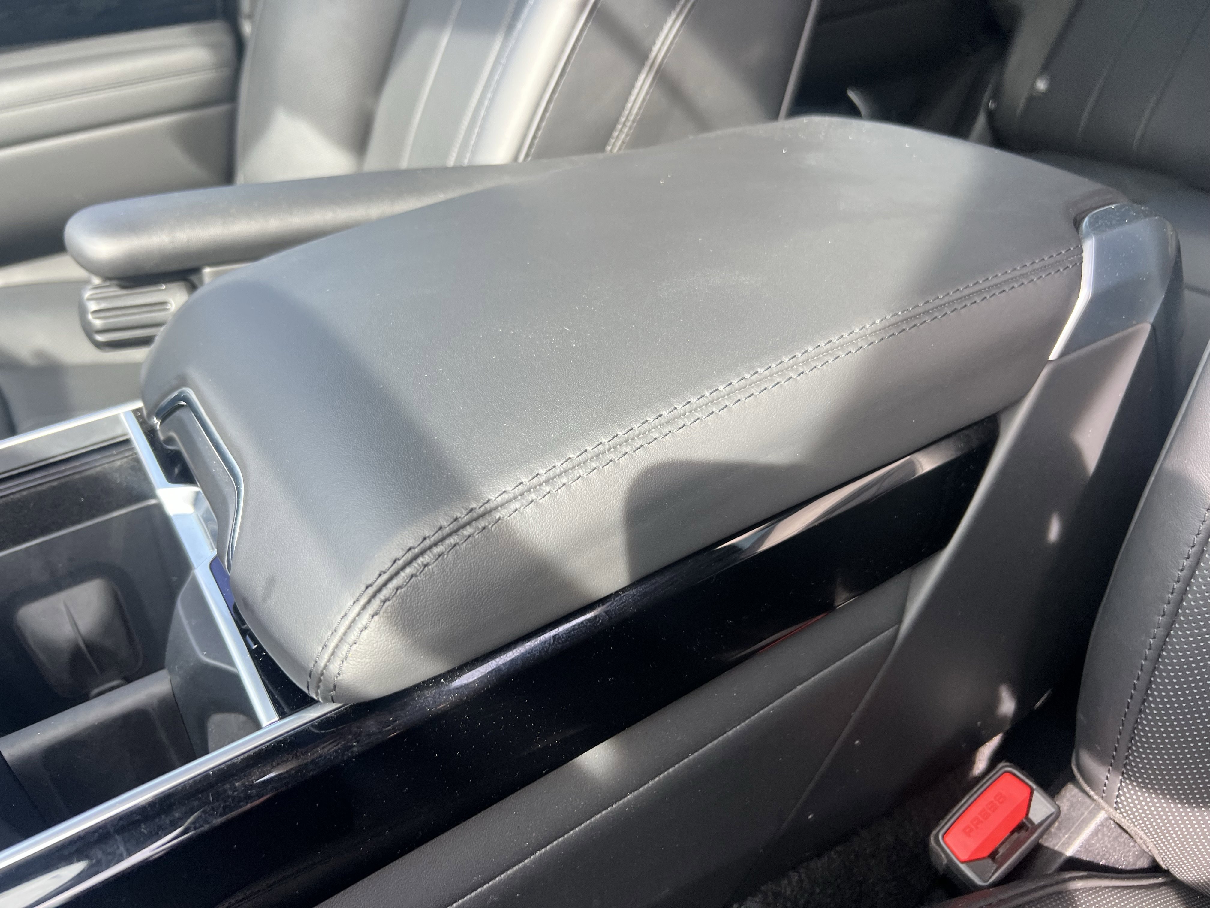 Certified 2024 Land Rover Range Rover Long Wheelbase SE image 26