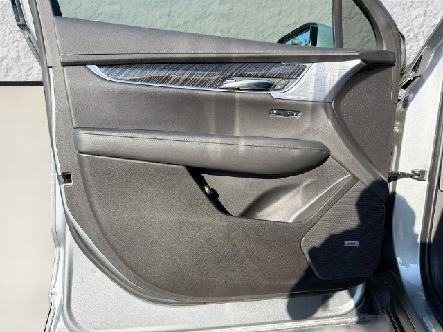 Used 2024 Cadillac XT6 Premium Luxury FWD image 27