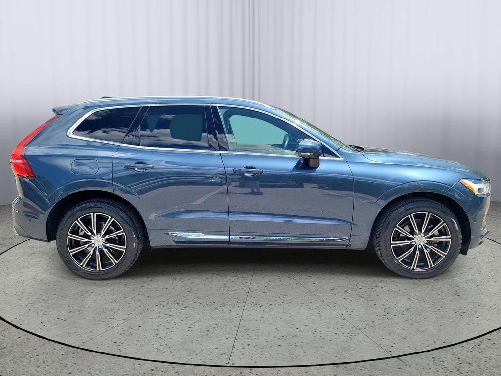Used 2018 Volvo XC60 T5 Inscription w/ Convenience Package image 3