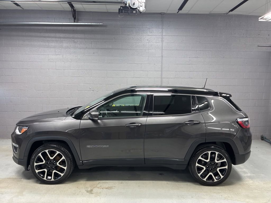 Used 2019 Jeep Compass Limited w/ Premium Lighting Group image 32