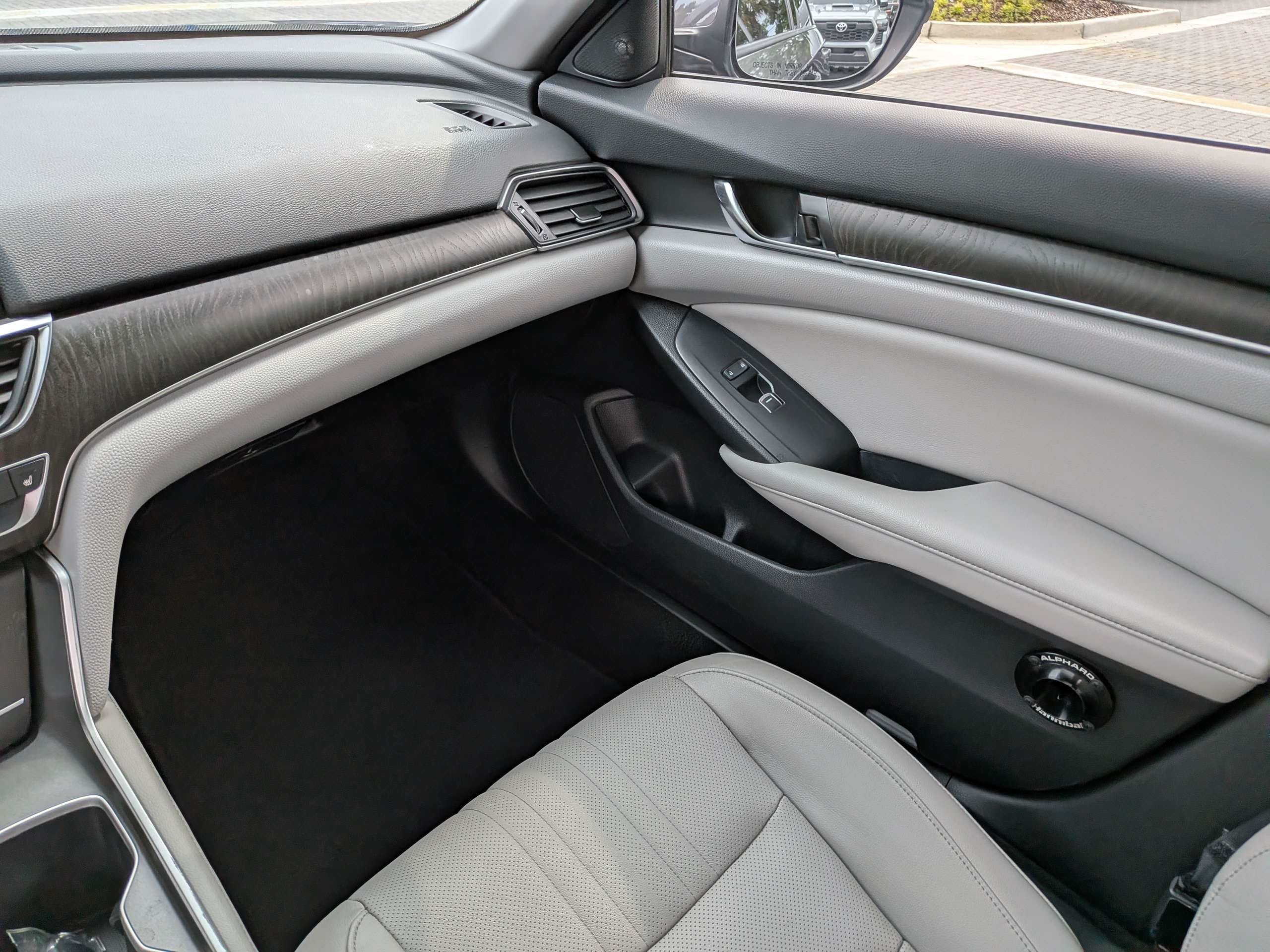 Used 2020 Honda Accord EX-L image 19