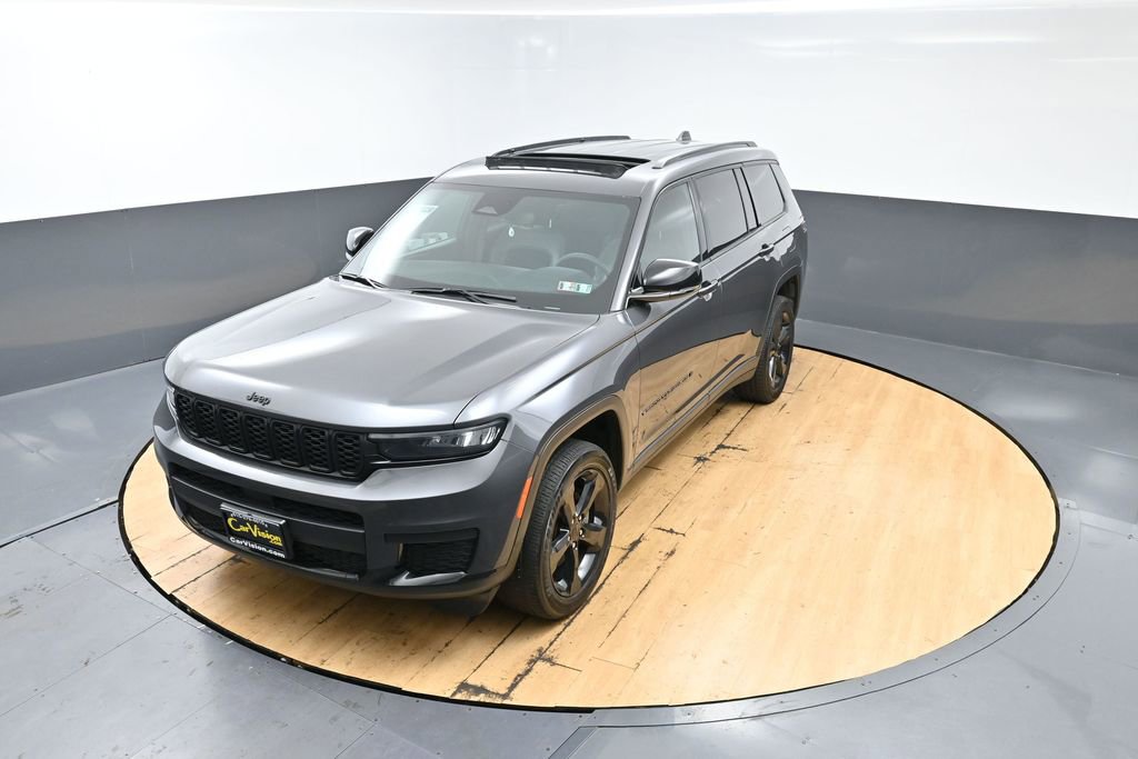 Used 2023 Jeep Grand Cherokee L Laredo AWD/4WD image 5