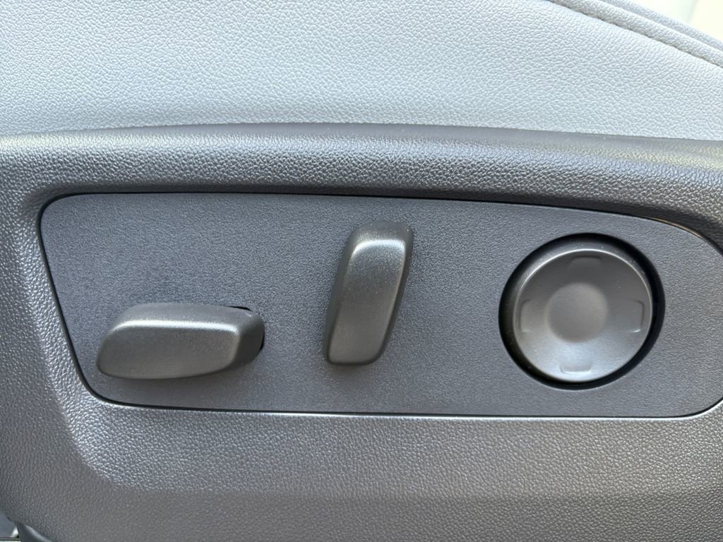 New 2026 Chevrolet Suburban Premier image 12