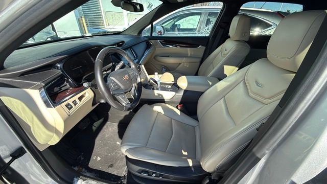 Used 2019 Cadillac XT5 Luxury image 2