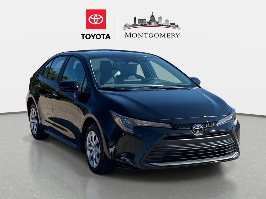 Used 2026 Toyota Corolla LE image 1