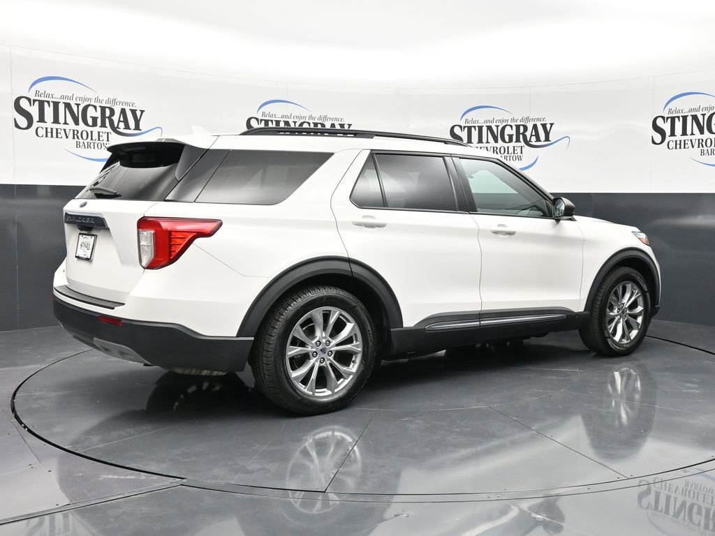 Used 2021 Ford Explorer XLT w/ Equipment Group 202A RWD image 7
