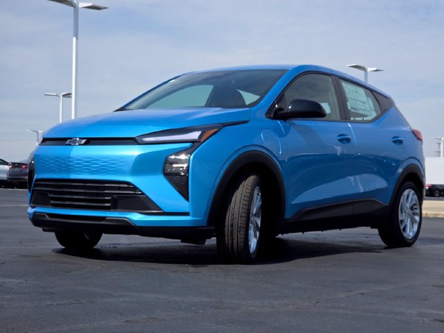 New 2027 Chevrolet Bolt LT w/ Comfort Package FWD image 10