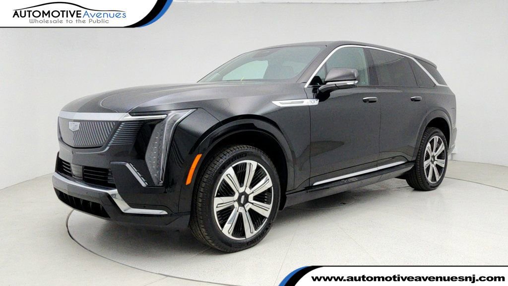 Used 2025 Cadillac Escalade IQ Luxury 2