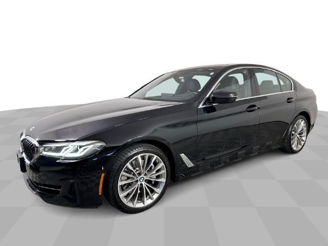 Used 2023 BMW 530i w/ Convenience Package RWD image 4