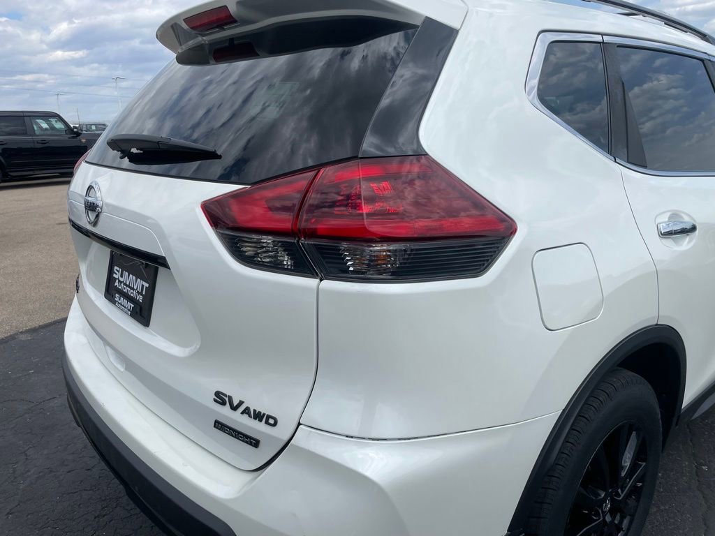 Used 2018 Nissan Rogue SV AWD/4WD image 28