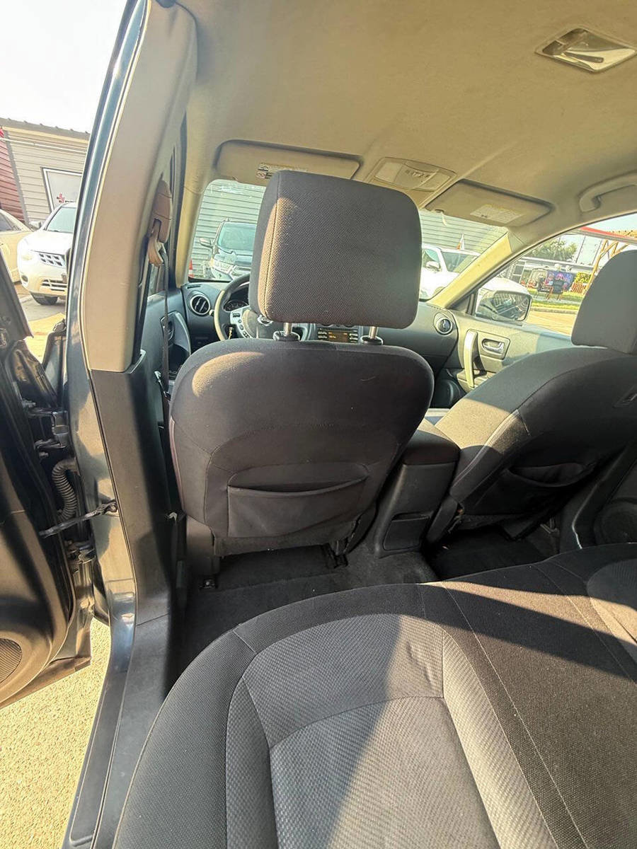 Used 2012 Nissan Rogue S w/ Special Edition Pkg image 37