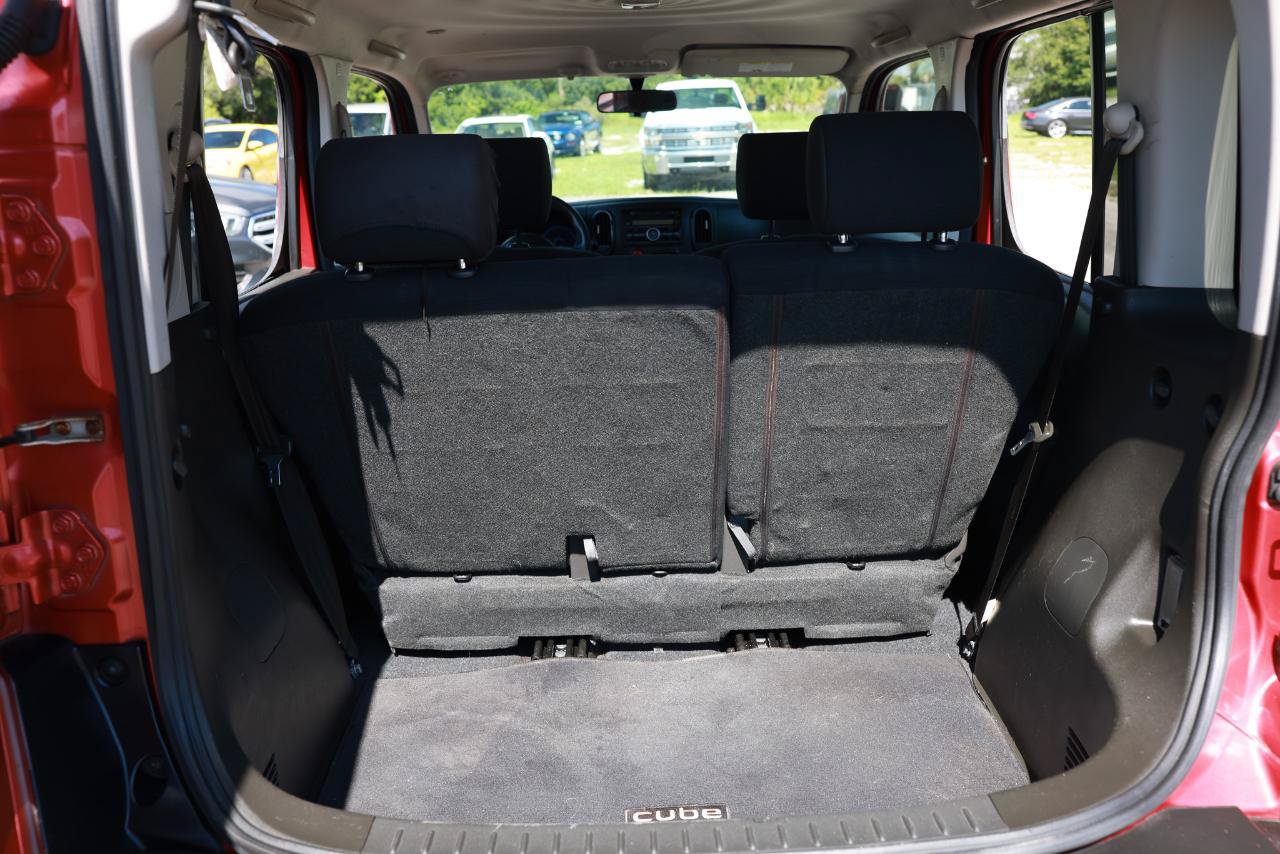 Used 2011 Nissan Cube 1.8 S w/ Interior Designer Pkg FWD image 23