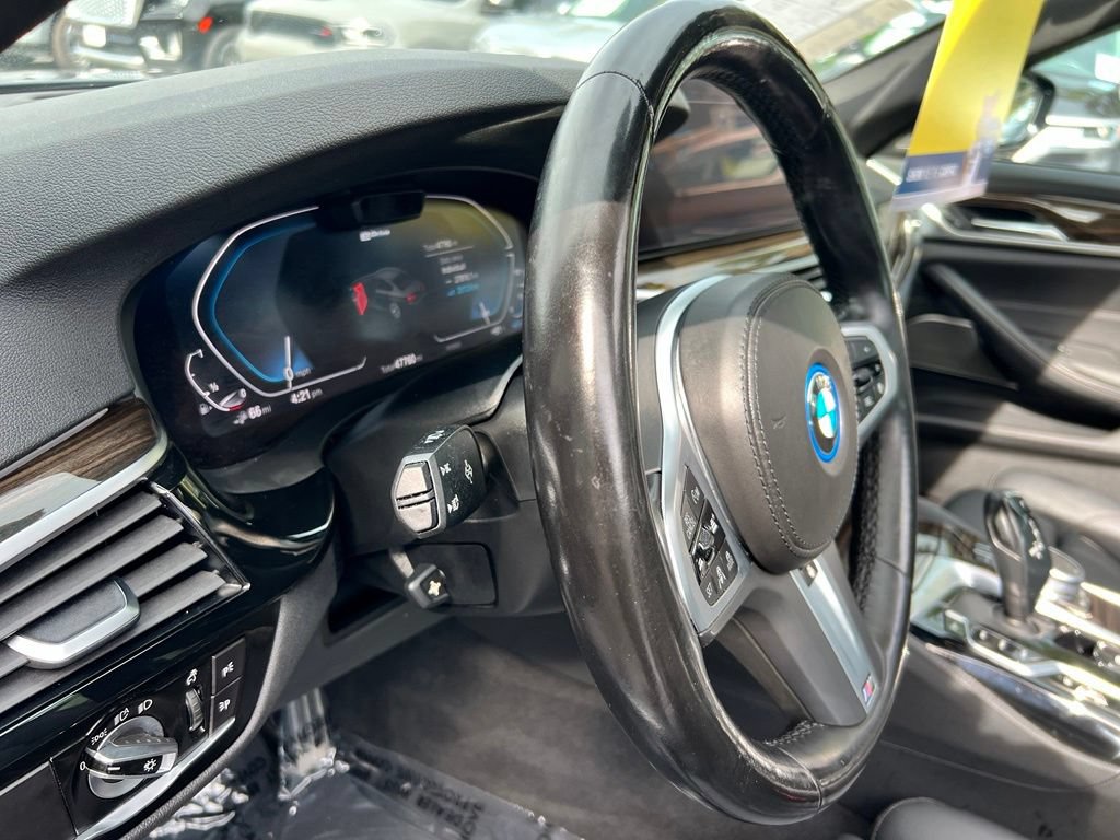 Used 2022 BMW 530e xDrive w/ Premium Package AWD/4WD image 35