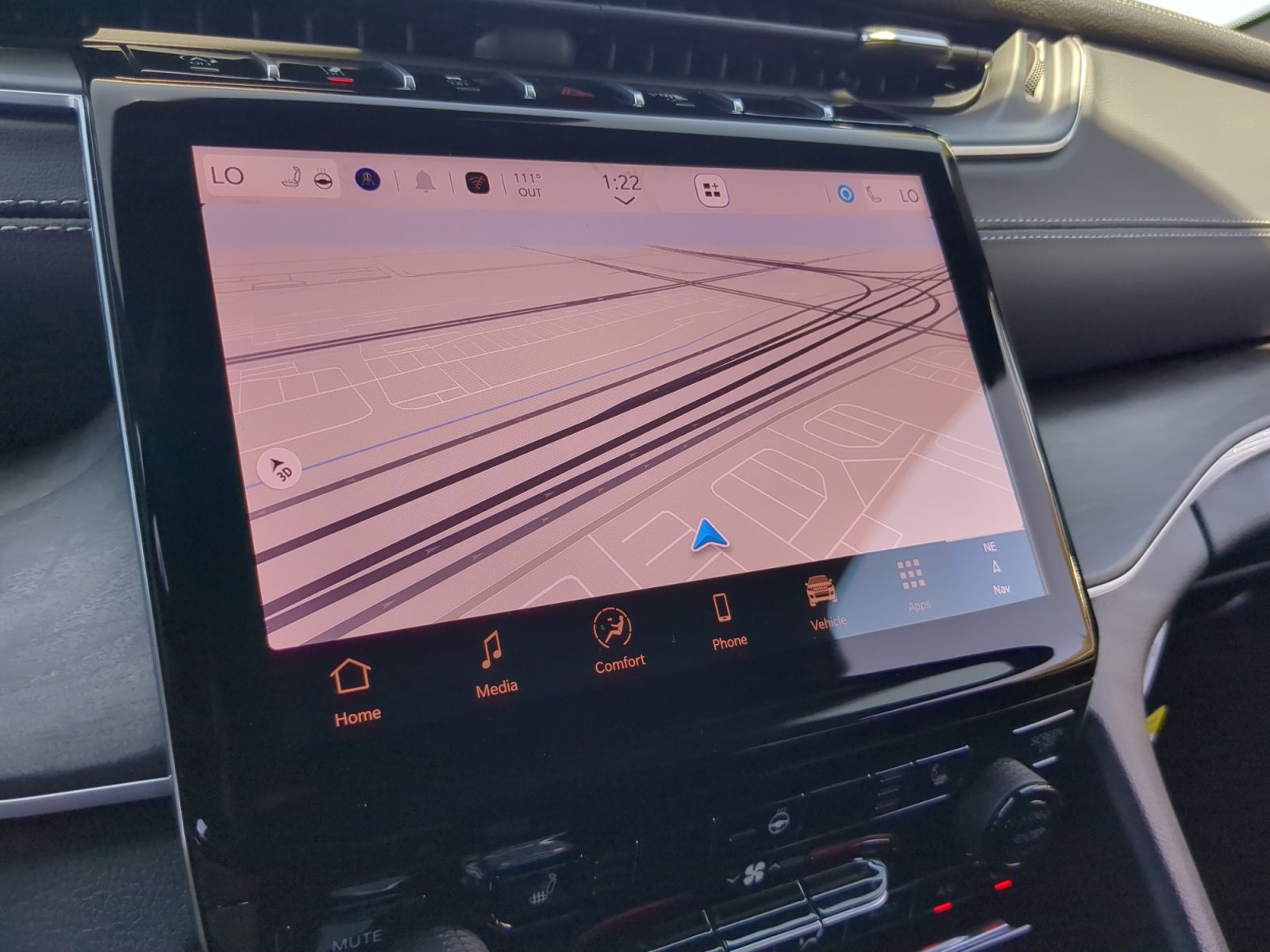 New 2025 Jeep Grand Cherokee Limited w/ Black Appearance Package image 28