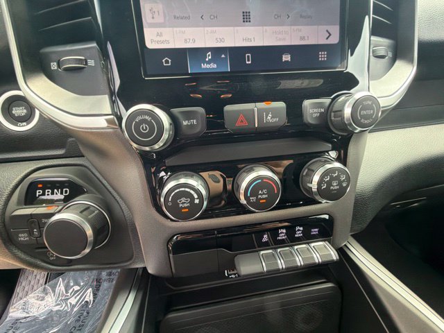 Used 2026 RAM 1500 Express AWD/4WD image 24