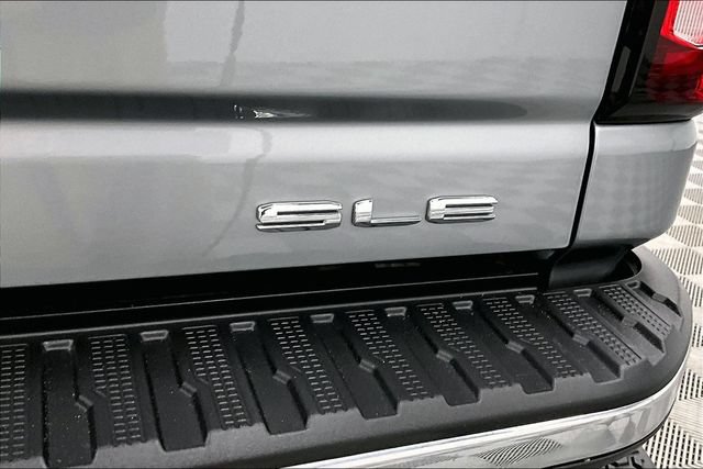 Used 2024 GMC Sierra 2500 SLE w/ SLE Convenience Package AWD/4WD image 9