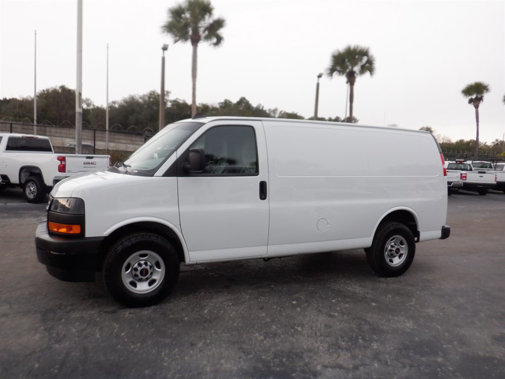 Used 2023 GMC Savana 2500 w/ Driver Convenience Package image 2