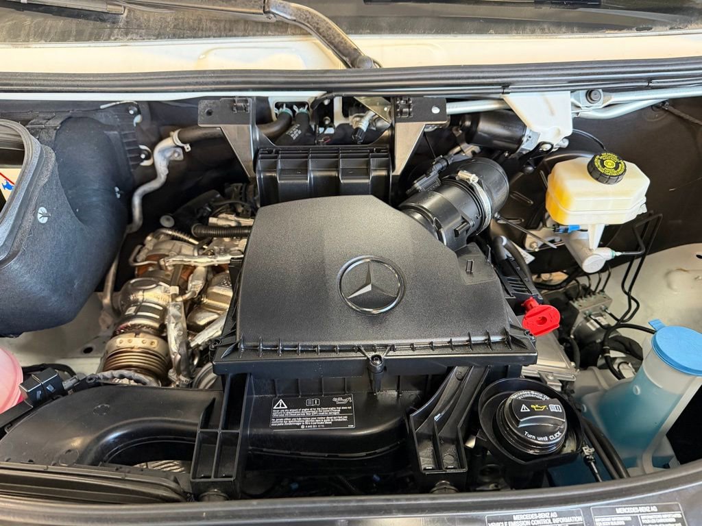 Used 2024 Mercedes-Benz Sprinter 2500 image 28