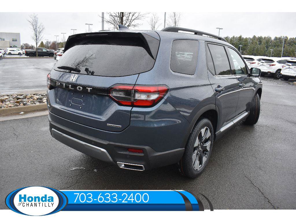 New 2026 Honda Pilot Touring image 7