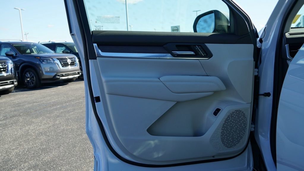 Used 2026 GMC Terrain Denali image 13