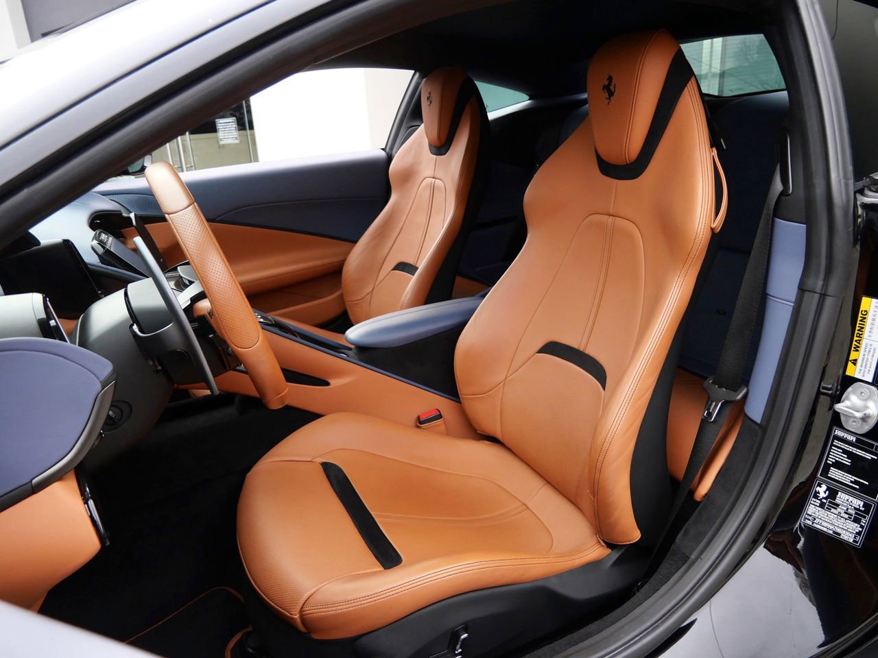 Used 2022 Ferrari Roma image 14