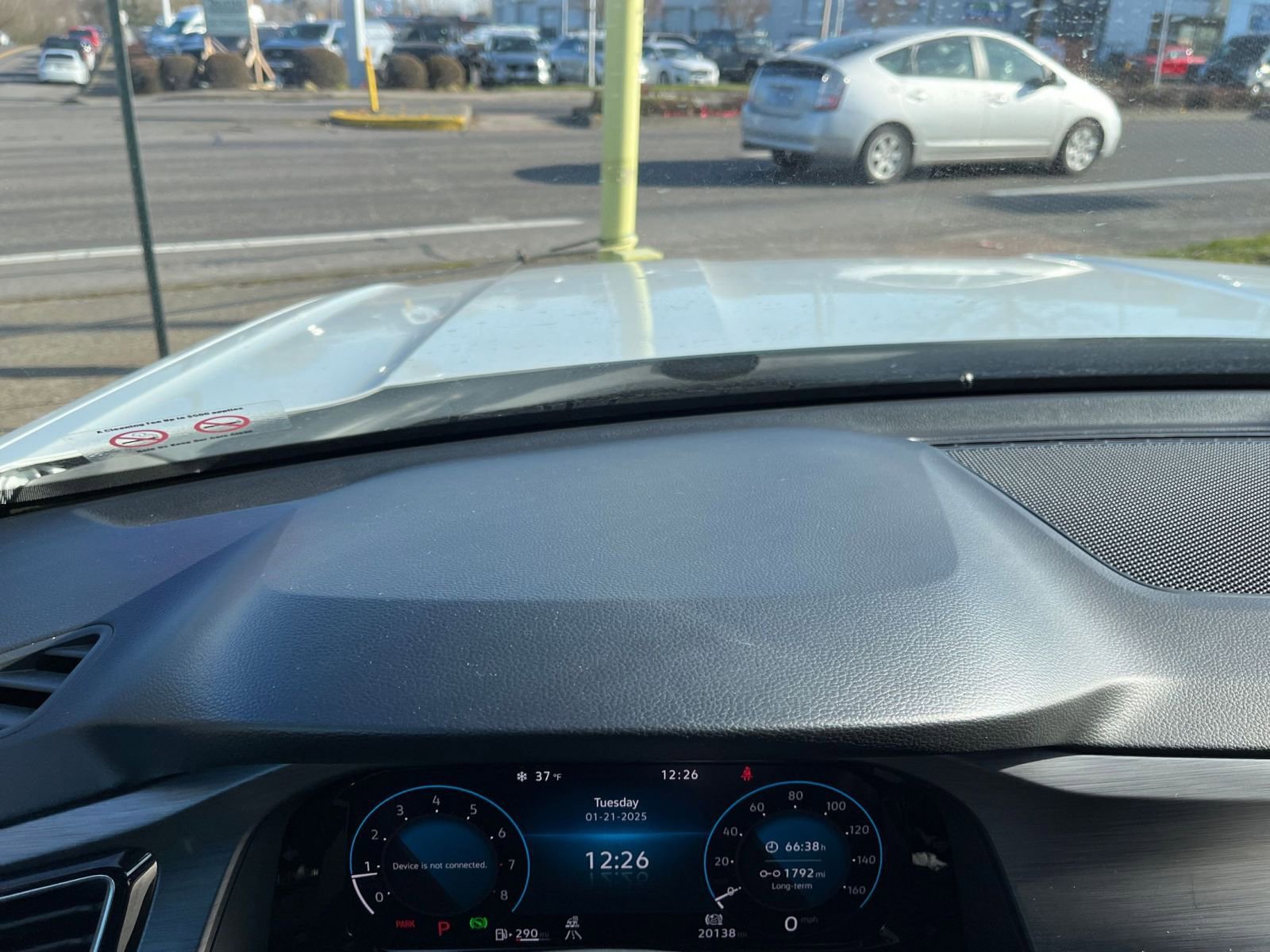 Used 2024 Volkswagen Atlas Cross Sport SE image 36