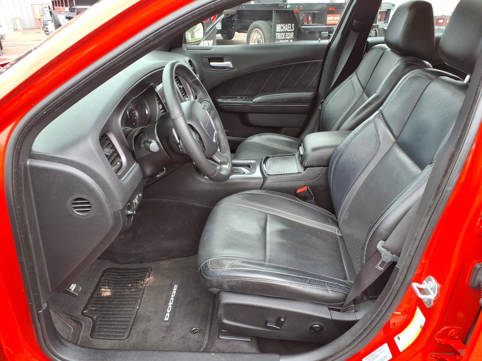 Used 2017 Dodge Charger SXT w/ AWD Plus Group image 10
