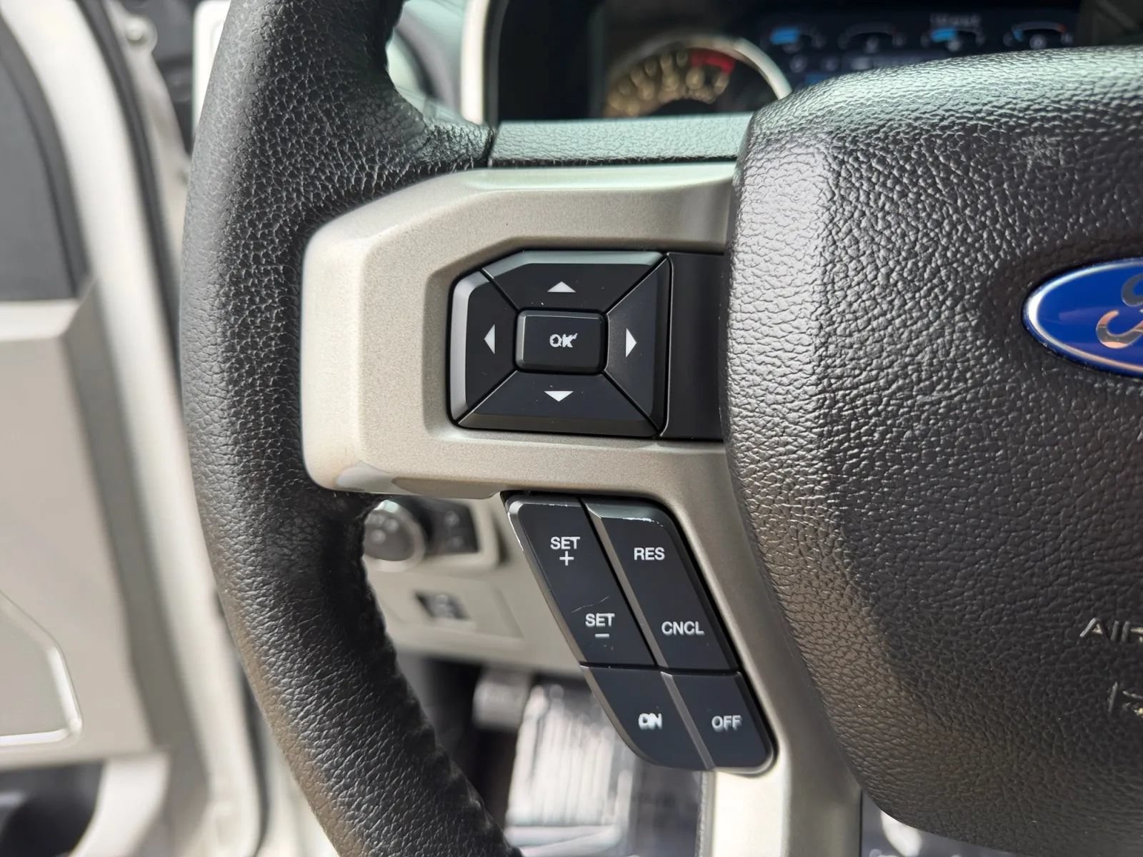 Used 2016 Ford F150 Lariat AWD/4WD image 22