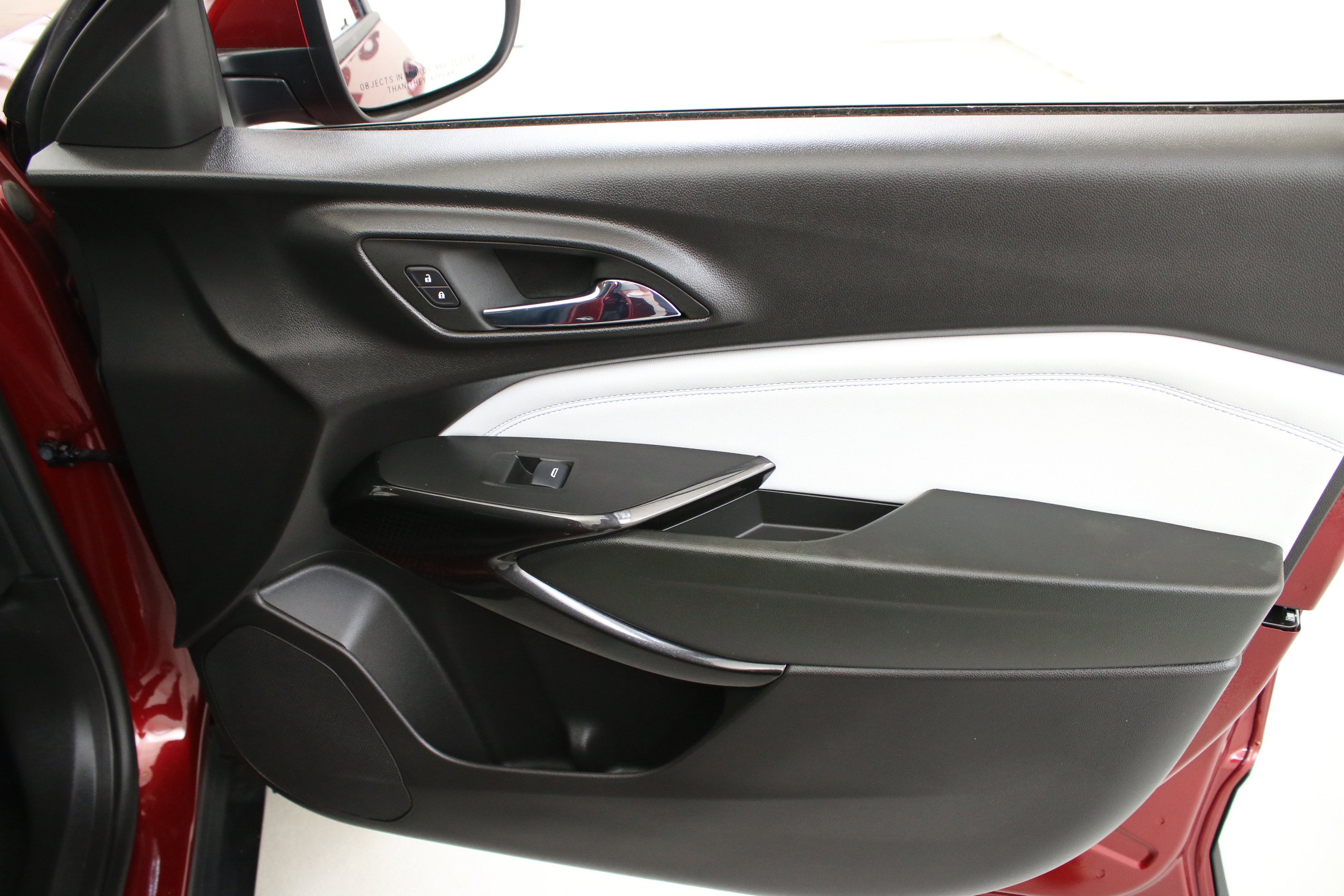 Certified 2024 Chevrolet Trax LT FWD image 33