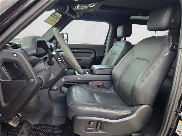 Certified 2023 Land Rover Defender 90 V8 image 17