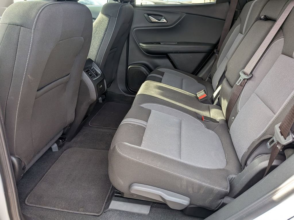 Used 2025 Chevrolet Blazer LT image 28