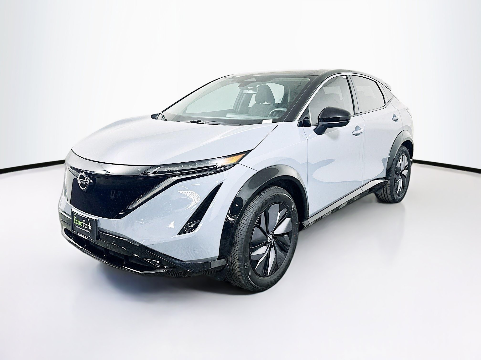 Used 2023 Nissan Ariya FWD image 3