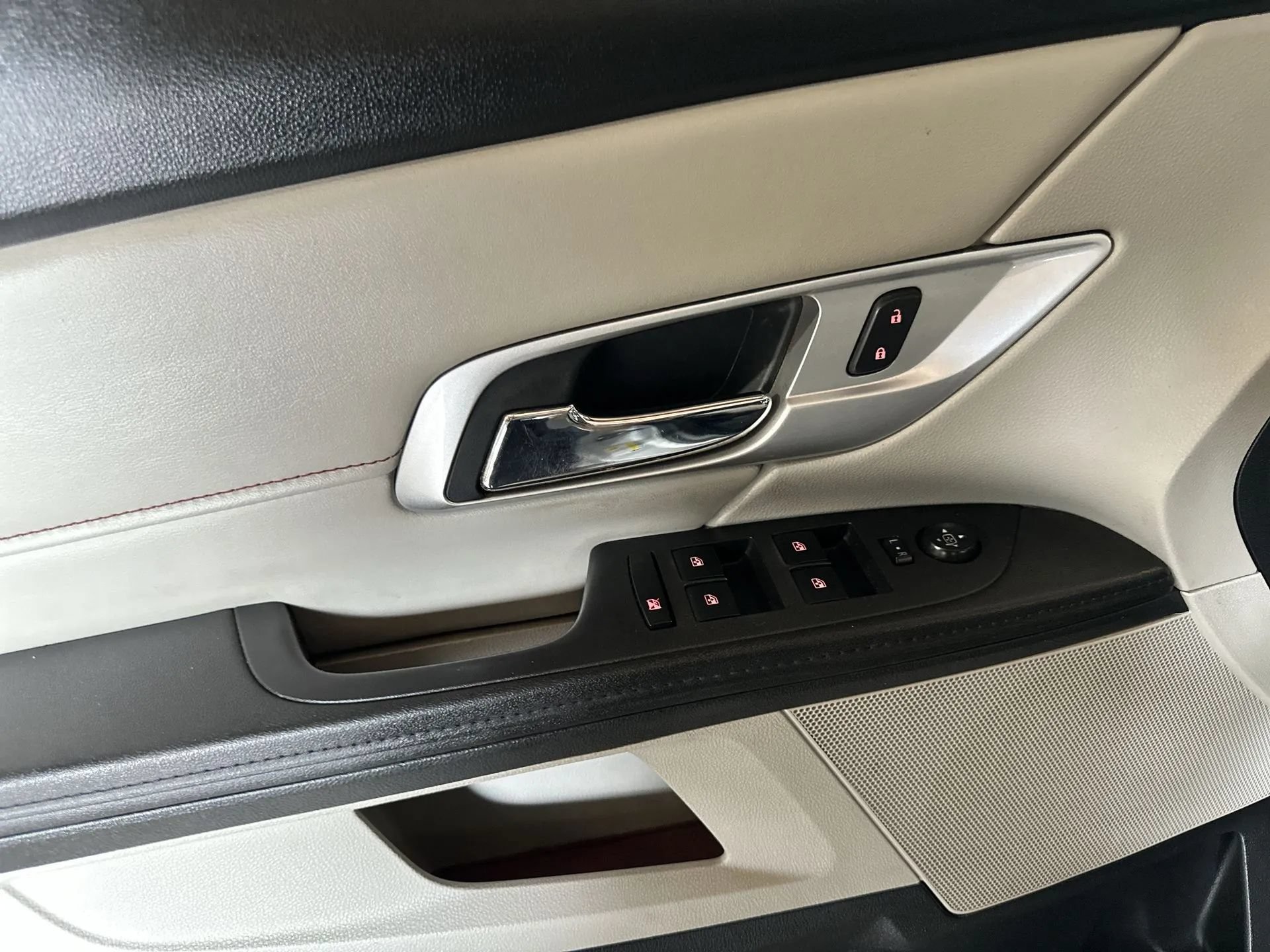 Used 2017 GMC Terrain SLE FWD image 15