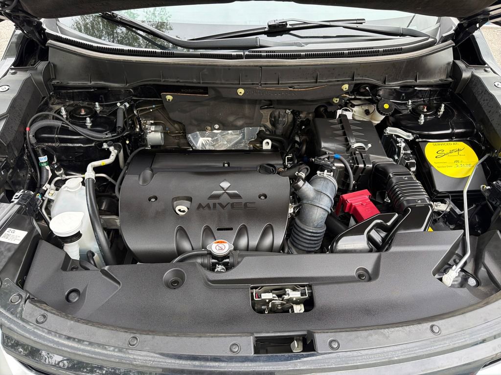 Used 2025 Mitsubishi Outlander Sport SE AWD/4WD image 25