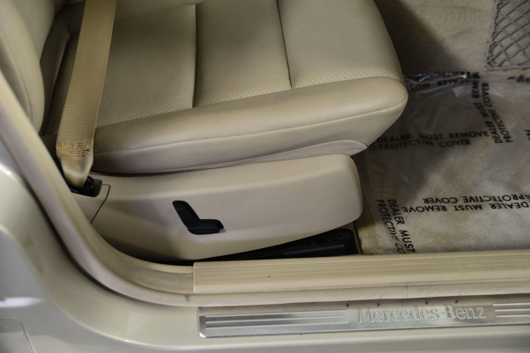 Used 2012 Mercedes-Benz C 300 Sport w/ Premium 1 Pkg image 12