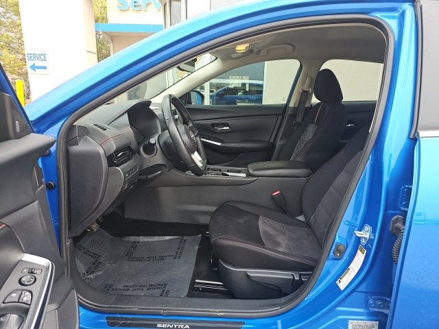 Used 2024 Nissan Sentra SR w/ Lighting Package image 9