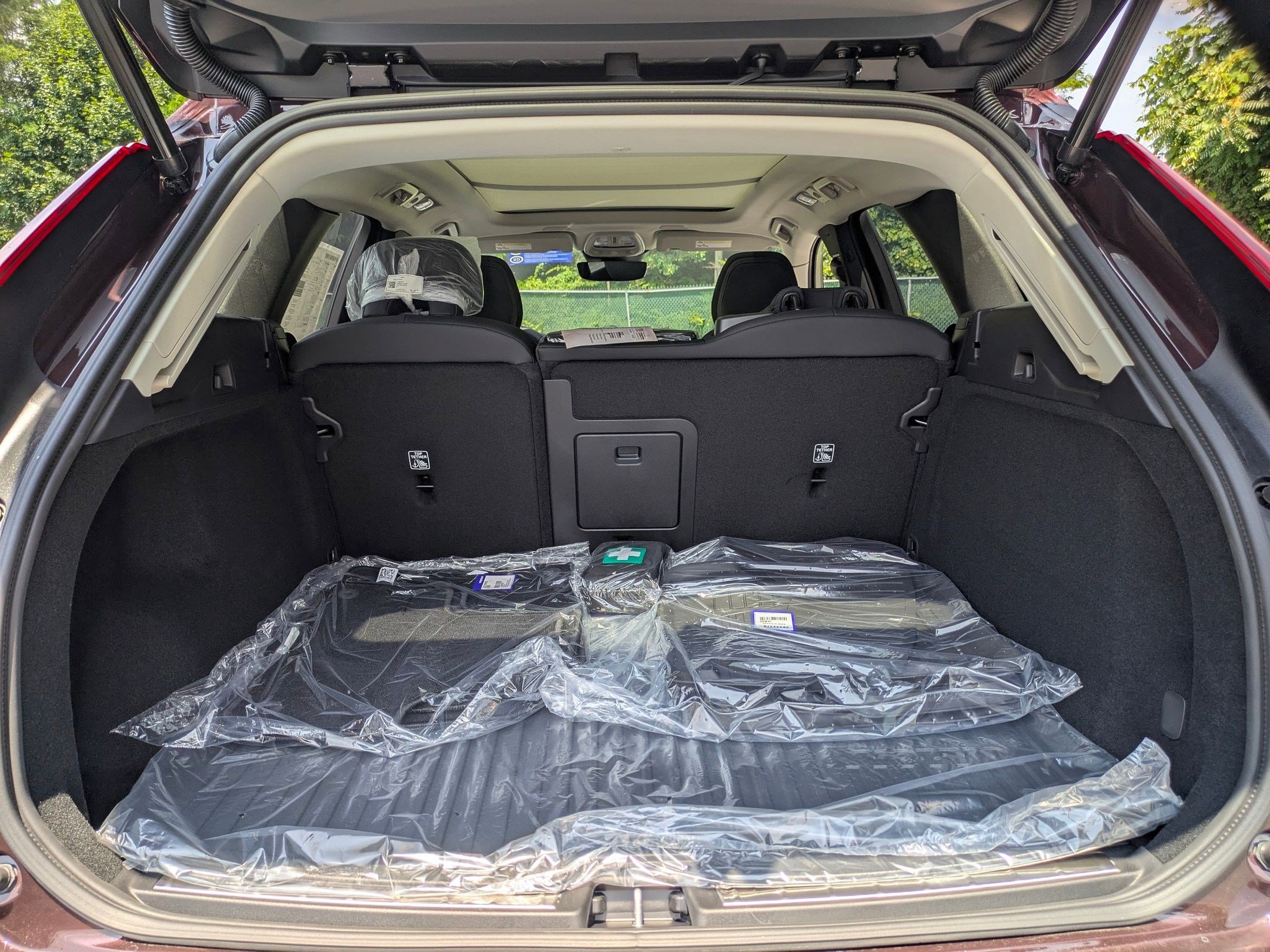 New 2026 Volvo XC60 B5 Plus w/ Protection Package Premier image 25