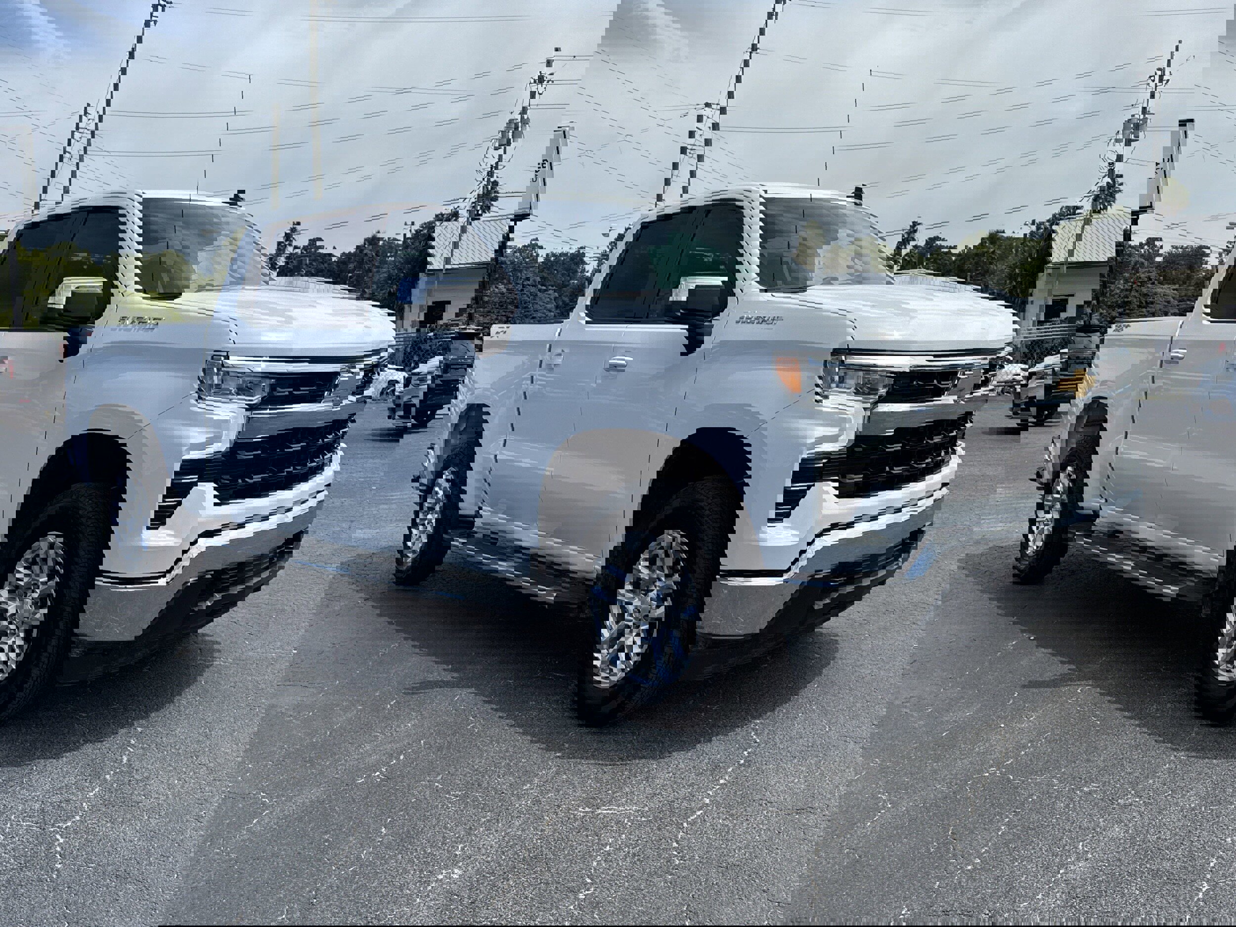 New 2023 Chevrolet Silverado 1500 LT w/ Max Trailering Package image 2