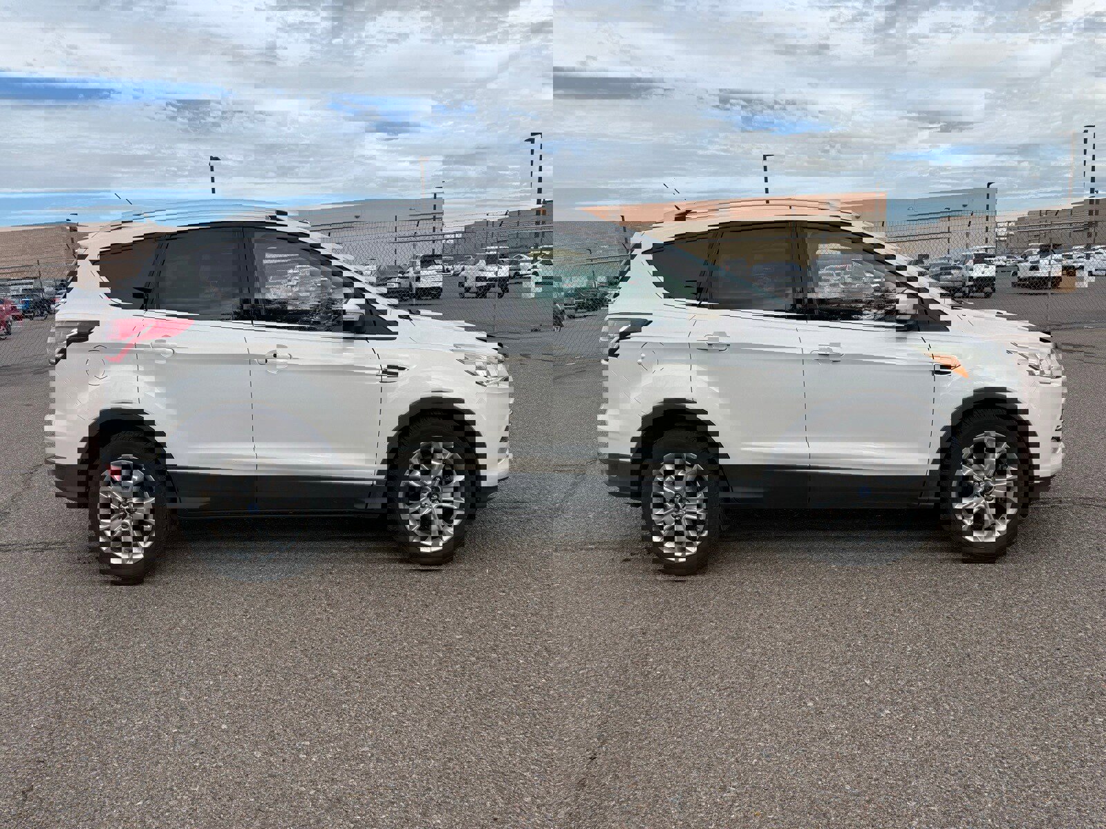 Used 2015 Ford Escape Titanium image 4