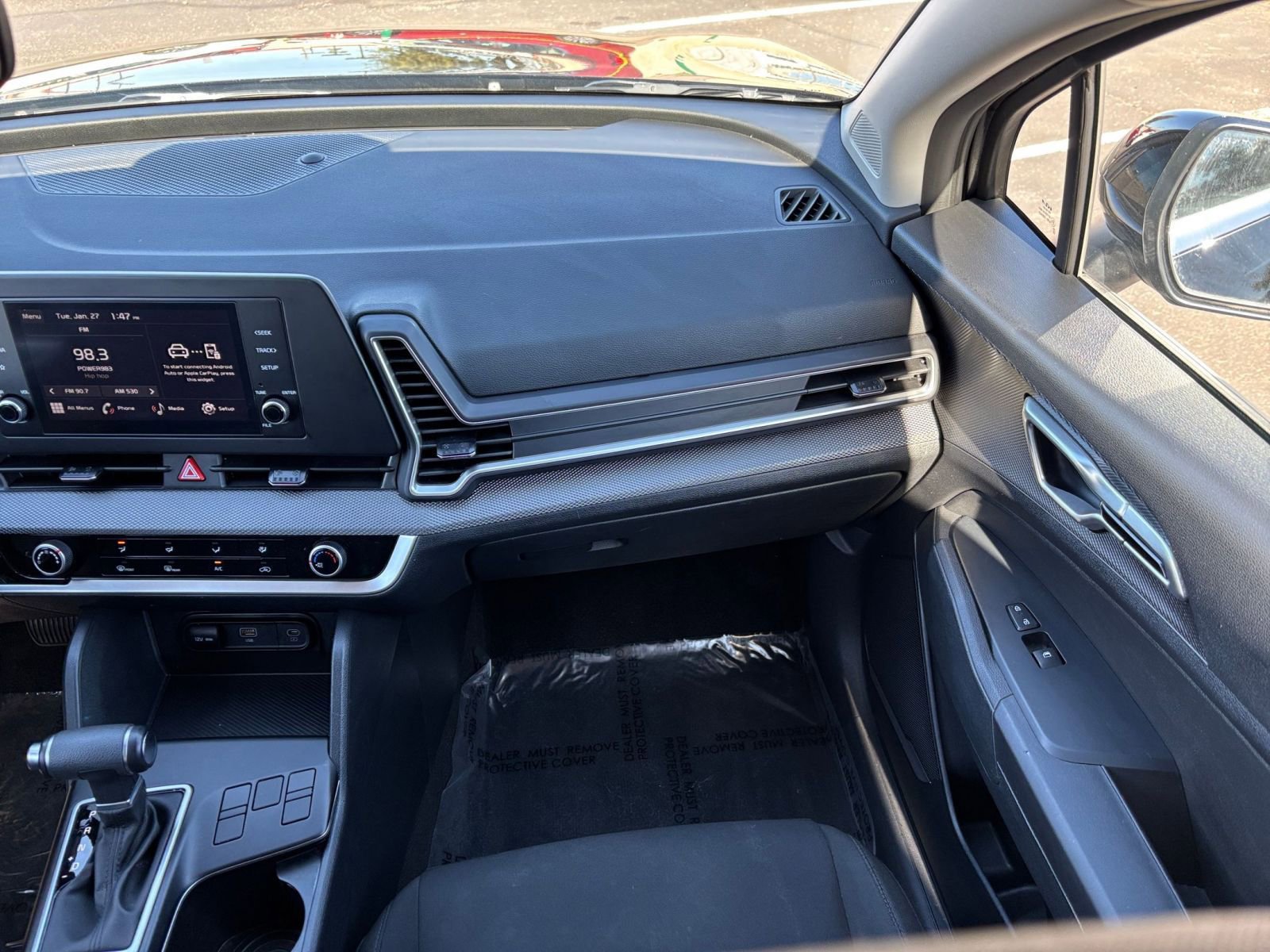 Used 2025 Kia Sportage LX image 34