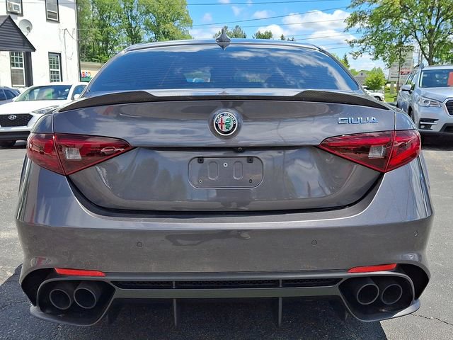 Used 2017 Alfa Romeo Giulia Quadrifoglio RWD image 5