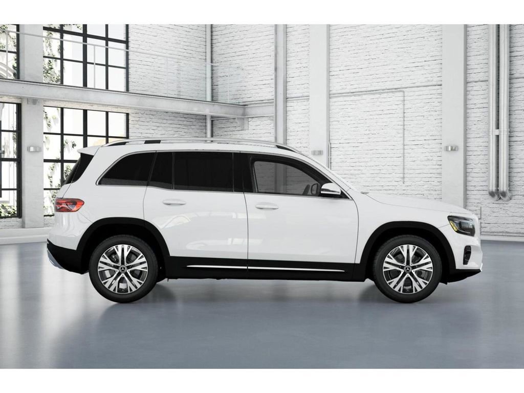 New 2026 Mercedes-Benz GLB 250 4MATIC image 2